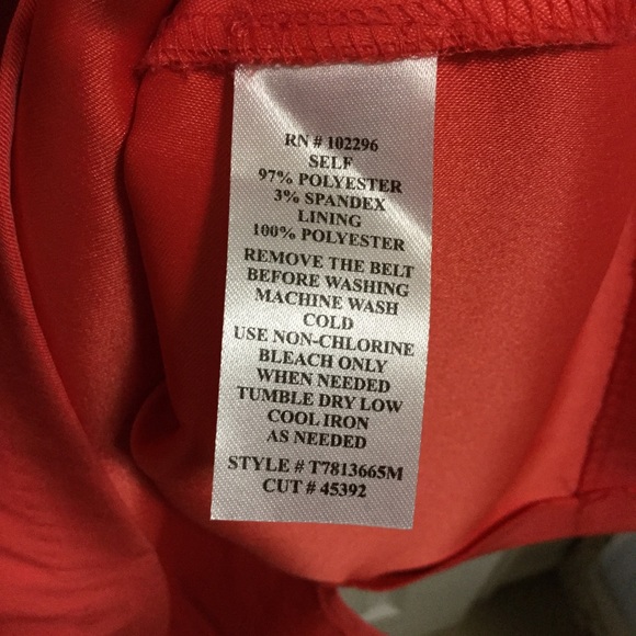 Colorblock Shift Dress - Picture 4 of 6